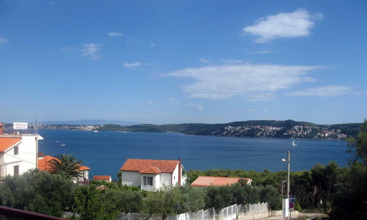 Apartment With Splendid Sea View Trogir Exterior photo